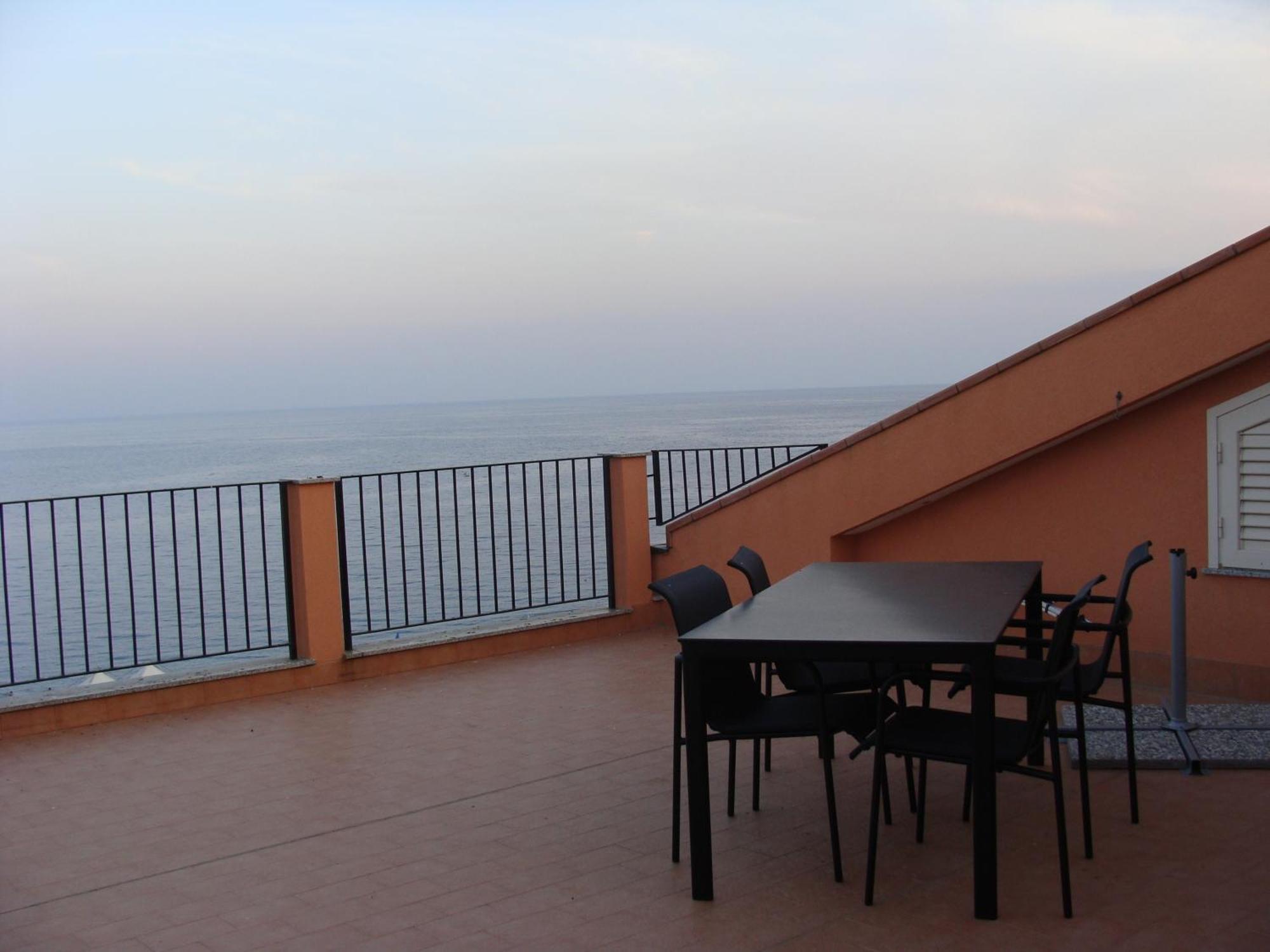 Case Vacanza Alega Mare Nizza di Sicilia Room photo