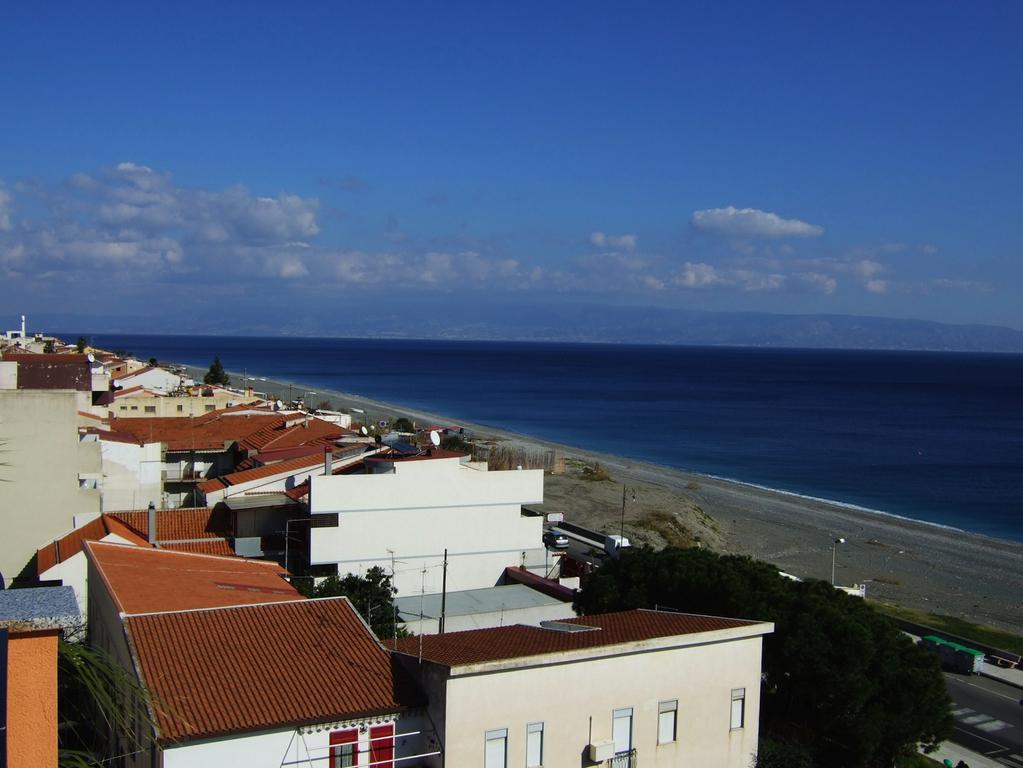 Case Vacanza Alega Mare Nizza di Sicilia Exterior photo